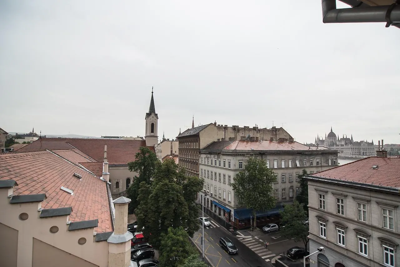 Hello Budapest Apartments 0*,  المجر